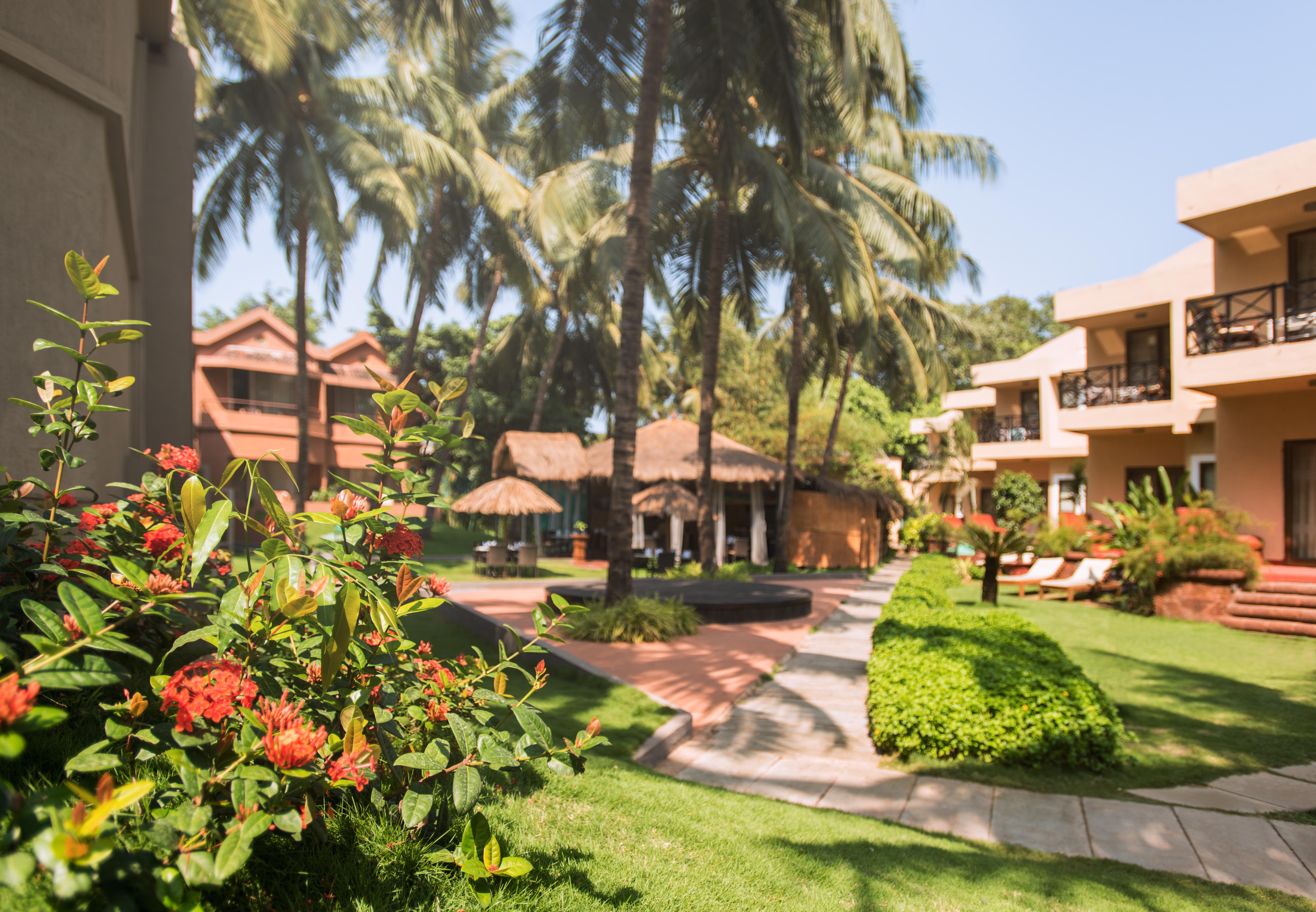 Whispering Palms Beach Resort Candolim Eksteriør bilde