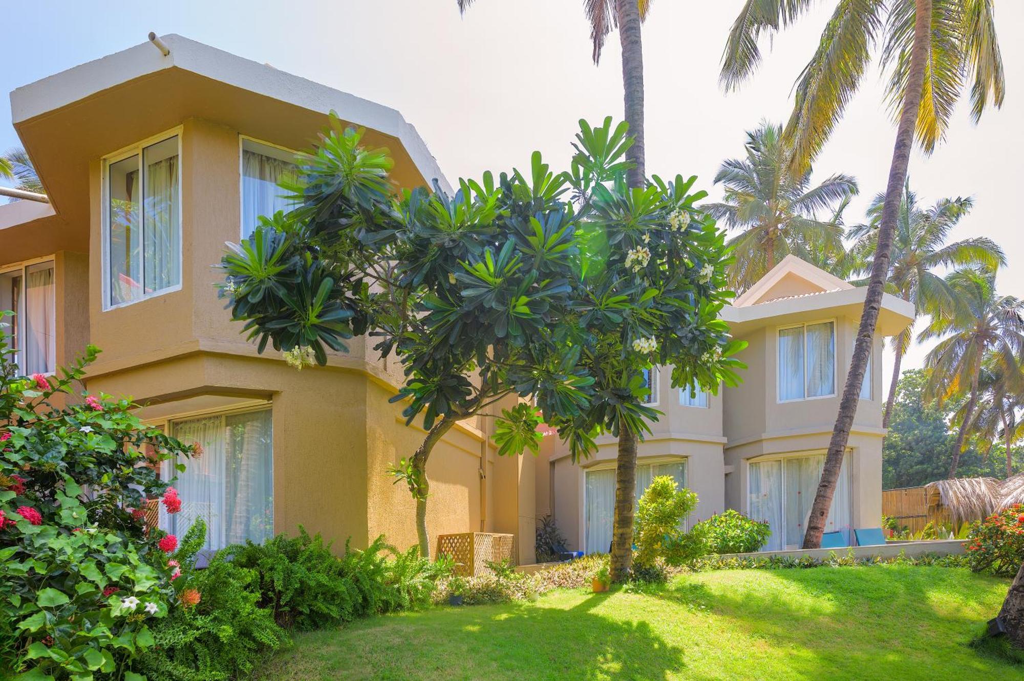 Whispering Palms Beach Resort Candolim Eksteriør bilde