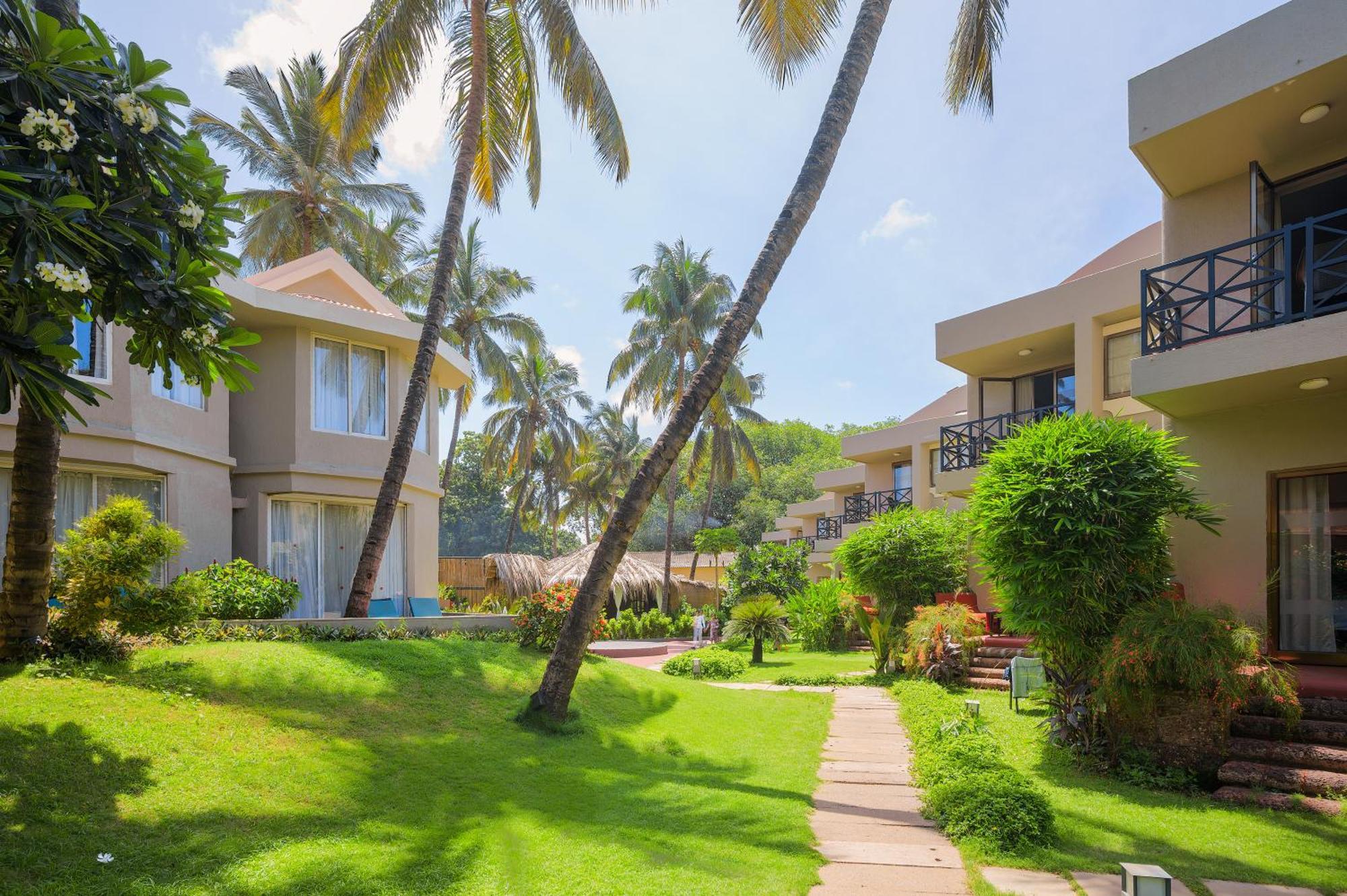 Whispering Palms Beach Resort Candolim Eksteriør bilde