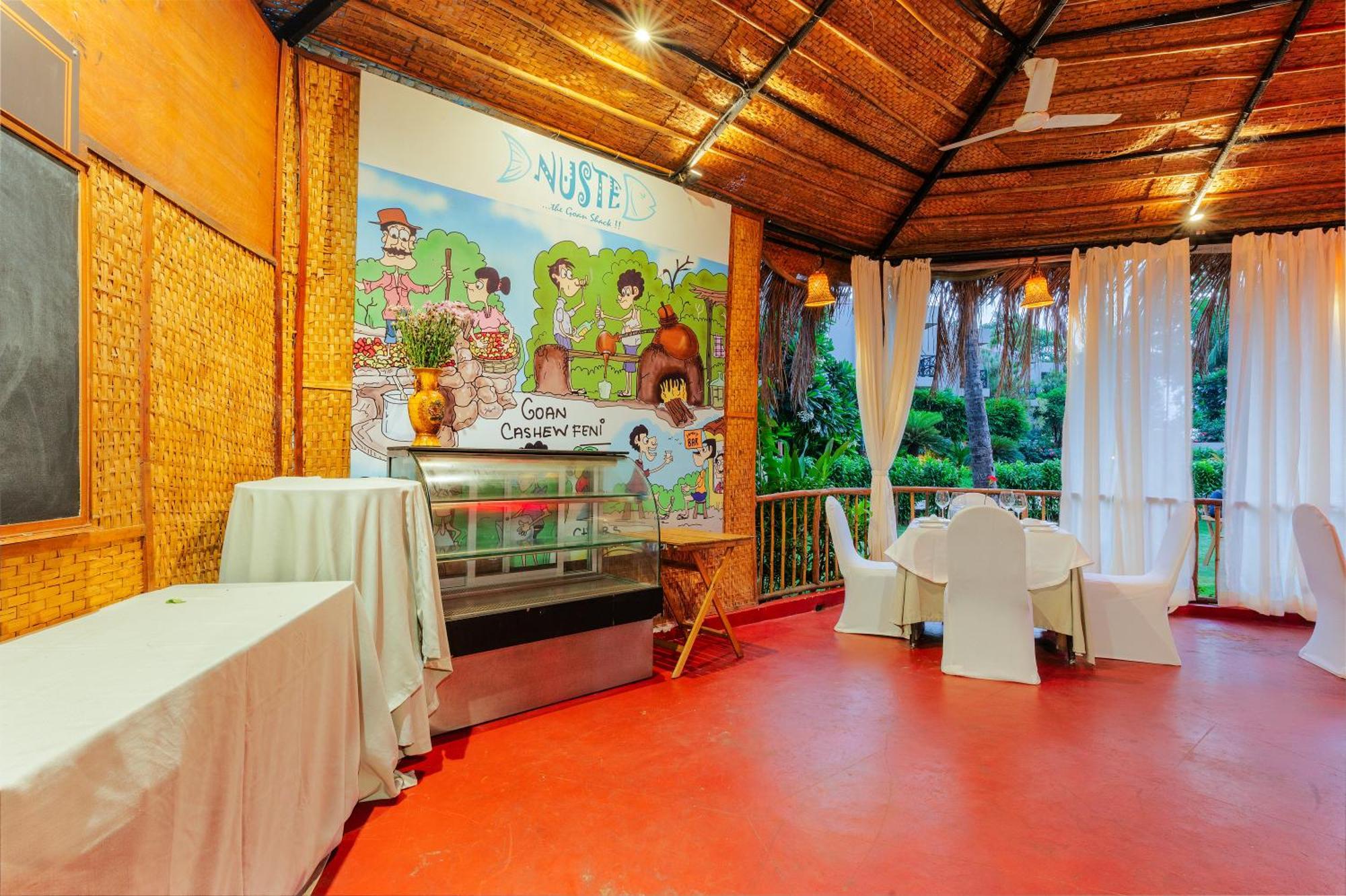 Whispering Palms Beach Resort Candolim Eksteriør bilde