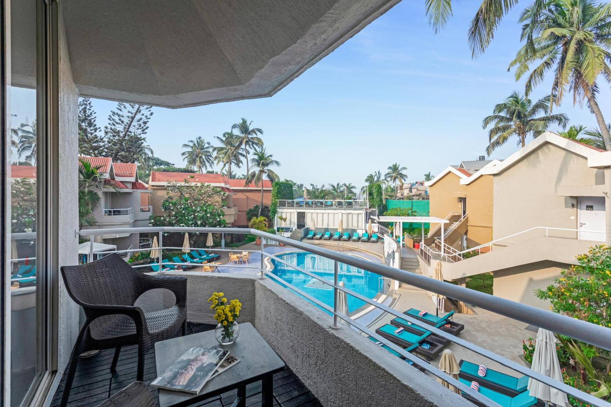 Whispering Palms Beach Resort Candolim Eksteriør bilde