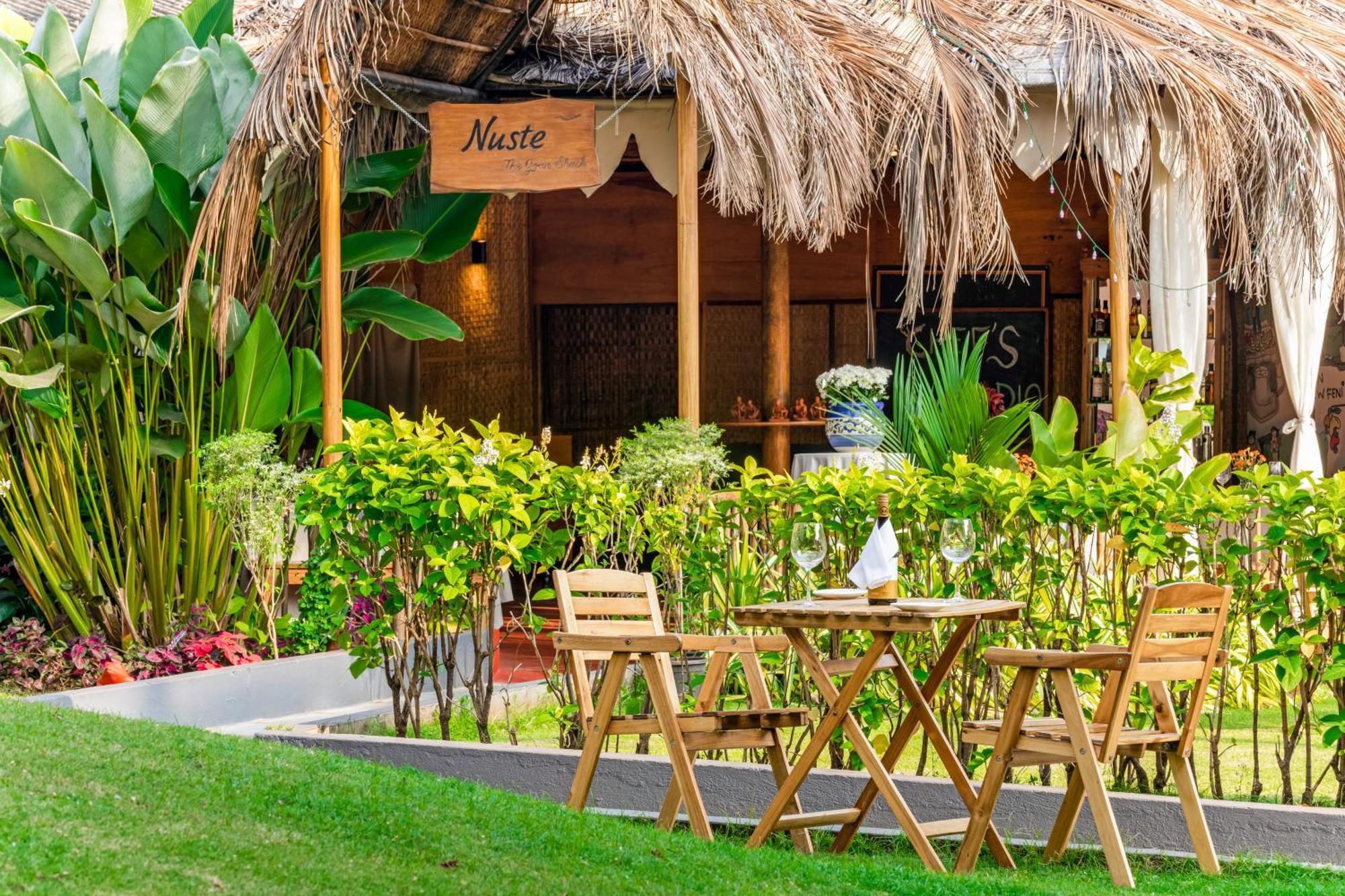 Whispering Palms Beach Resort Candolim Eksteriør bilde