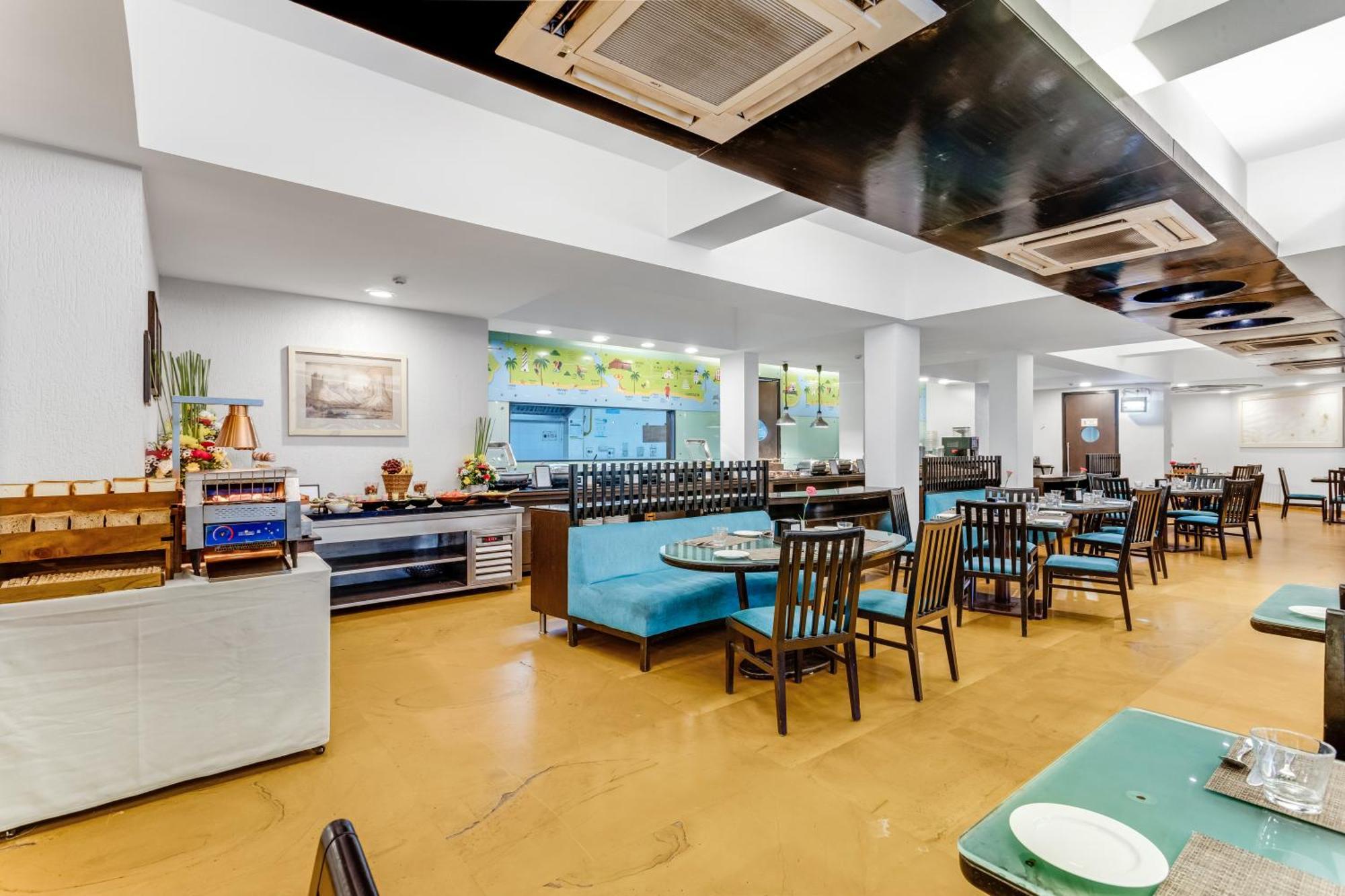 Whispering Palms Beach Resort Candolim Eksteriør bilde